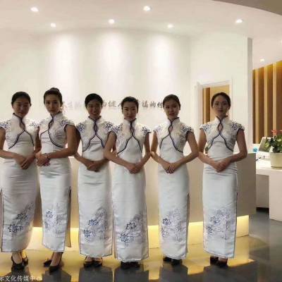 房山地區(qū)頒獎(jiǎng)授牌禮儀服務(wù)、舞臺搭建及攝影攝像一站式解決方案