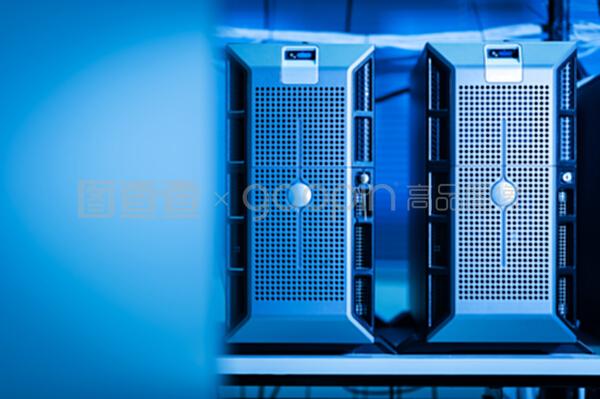 資料室現(xiàn)代化升級(jí) 電腦網(wǎng)絡(luò)伺服器與云計(jì)算裝備技術(shù)服務(wù)探析